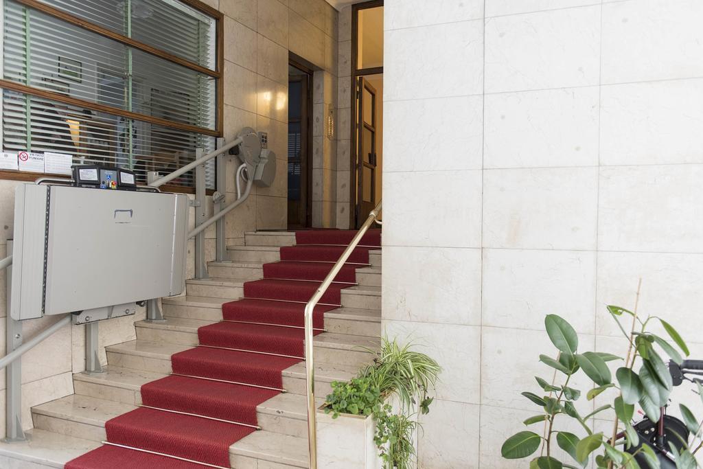 Pied A Terre Sant'Agostino Apartment Milan Exterior photo